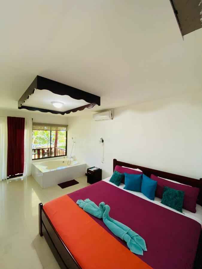 Ocean View Lodge Cahuita Exterior photo